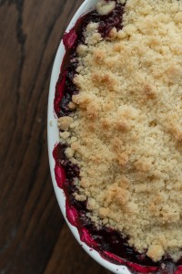 Apple_and_bilberry_crumble-13