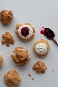 Profiteroles_with_ricotta_whipped_cream_and_cranberry_filling-16